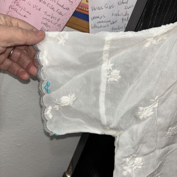 Johnny Was White Embroidered Top  Lillian Dolman XS - Picture 4 of 9